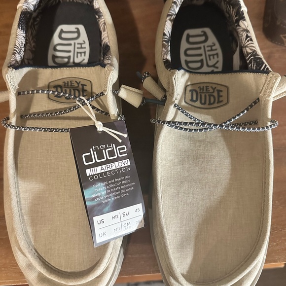 Hey Dude Shoes - Picture 6 of 9